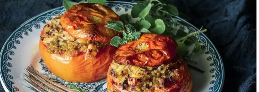 Pieczone pomidory faszerowane mieszanką Quinoa i Feta