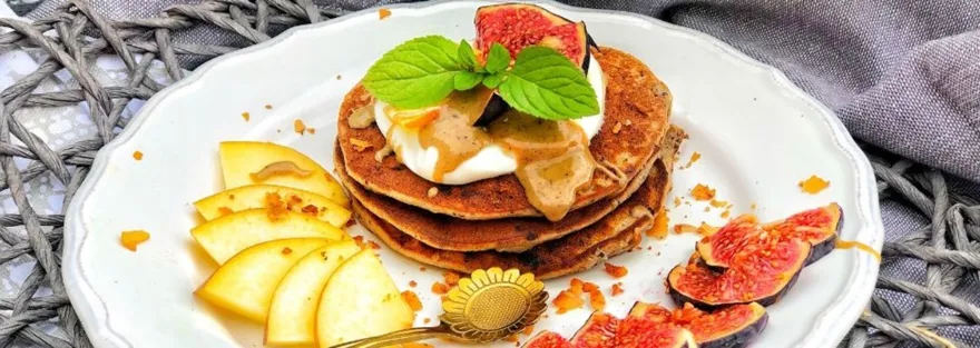 Naleśniki z orzechami laskowymi z makiem