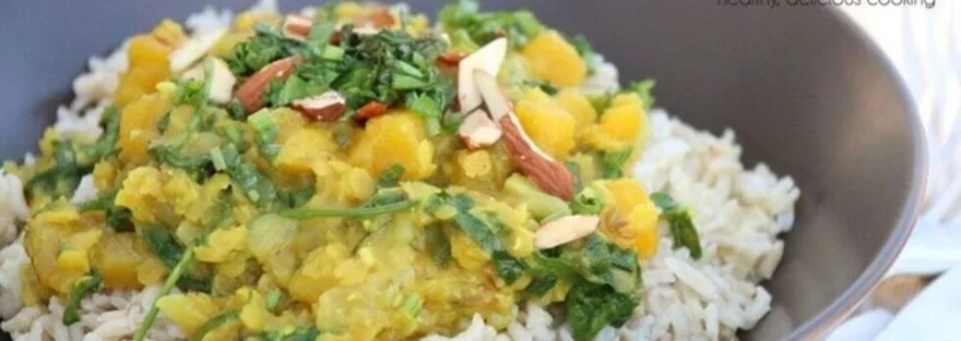 Dhal z czerwonej soczewicy o zapachu kokosa