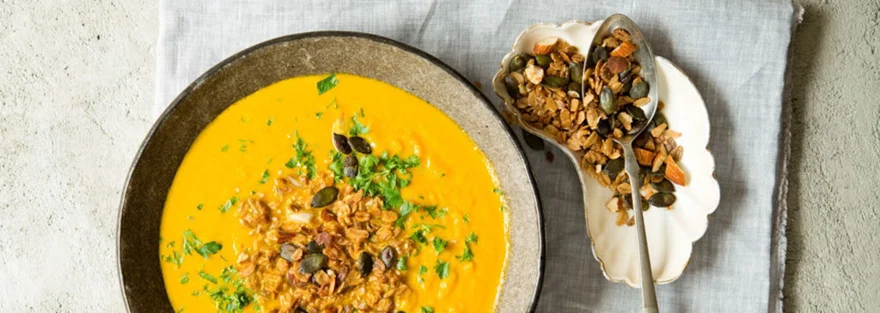 Słona granola orkiszowa