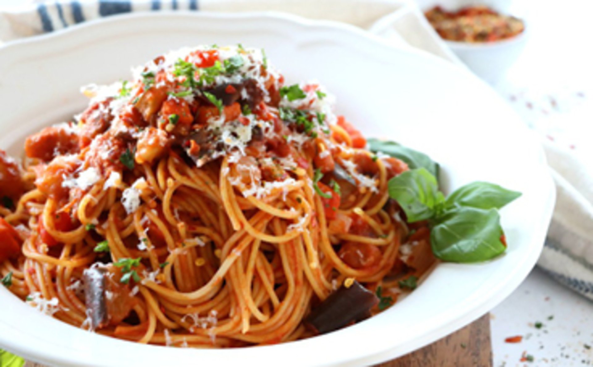 Spaghetti z bakłażanem i mozzarellą