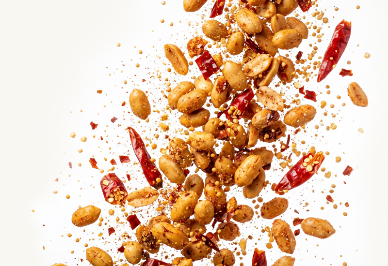 Butelka ketchupu i pomidory