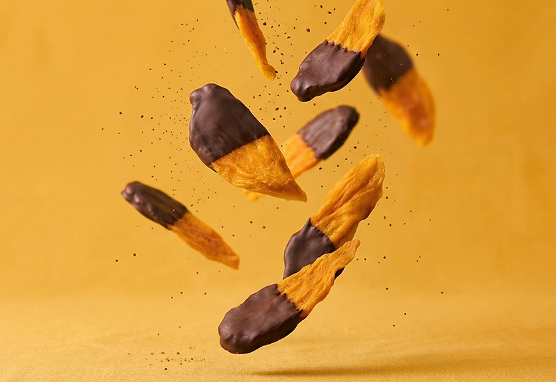 Butelka ketchupu i pomidory