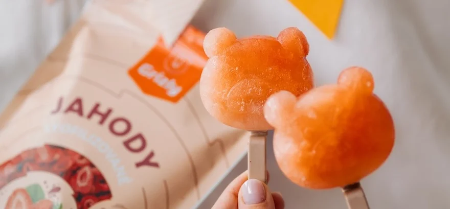 Domowe lody z liofilizowanymi owocami