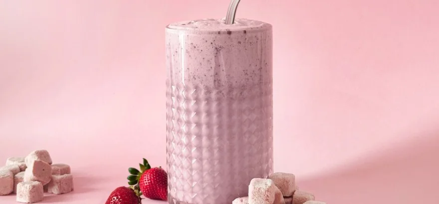 3 letnie desery z truskawkami z LYO kostkami kokosowymi. Po nich znikną w mgnieniu oka!