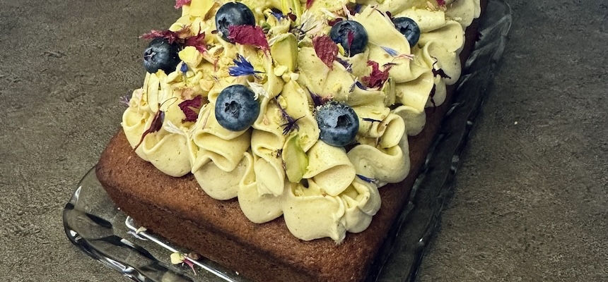 Chlebek pistacjowy