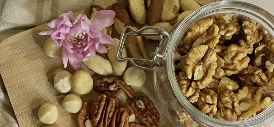 Dlaczego warto jeść orzechy, część druga: Orzechy brazylijskie dostarczają selenu, a orzechy makadamia zdrowych tłuszczów