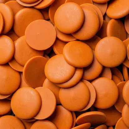 Belgijska biała czekolada o smaku pomarańczy