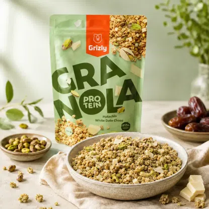 Granola z proteinem pistacje i biała daktylowa czeko 6 x 450 g