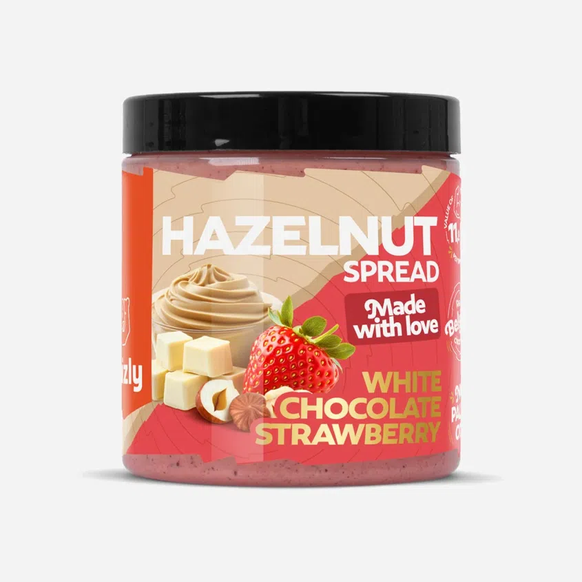 Krem z orzechów laskowych z białą czekoladą i truskawkami