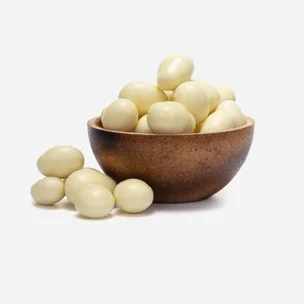 Migdały w białej czekoladzie o smaku likieru jajecznego