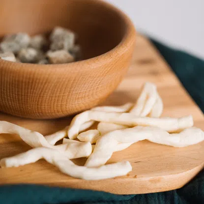 Naturalne liofilizowane nitki parzone