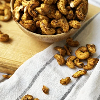 Orzechy nerkowca prażone ser i cebula