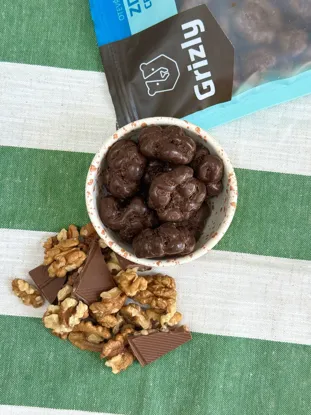 Orzechy włoskie w gorzkiej czekoladzie